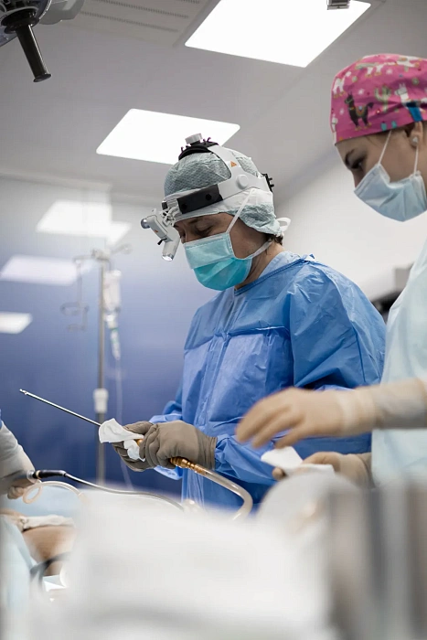 Mini-abdominoplasty surgery