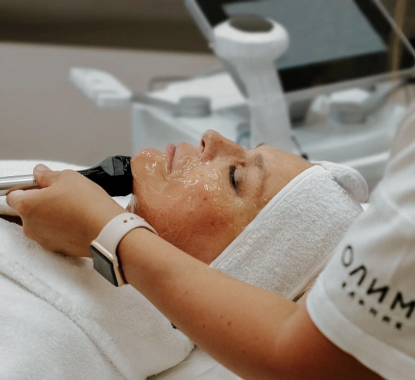 The In Mode platform combines three technologies: radio frequency (RF) and laser therapy, as well as intense pulsating light (IPL) radiation.
