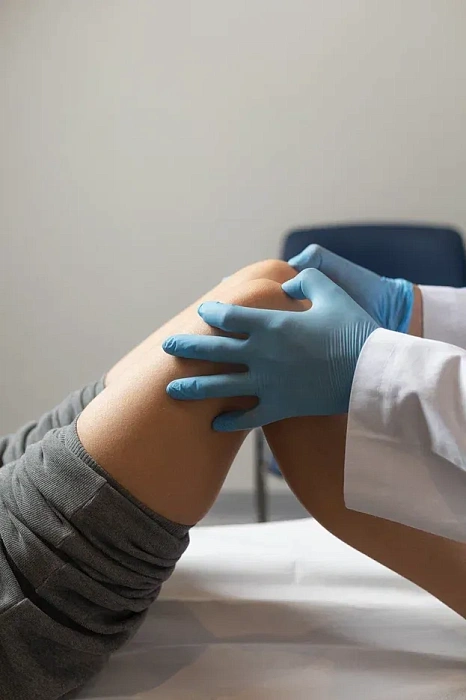 Consultation of an orthopedic traumatologist