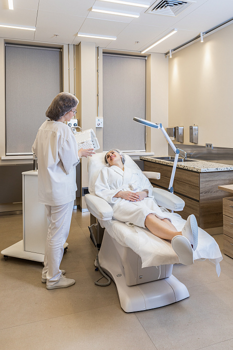 Consultation before photodynamic therapy Heleo 4