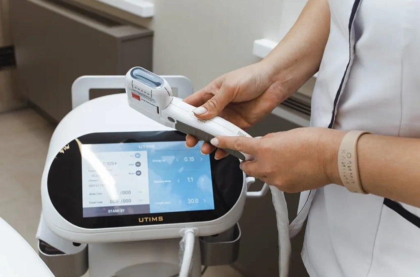 The innovative feature of the device is the CENTERLESS technology.